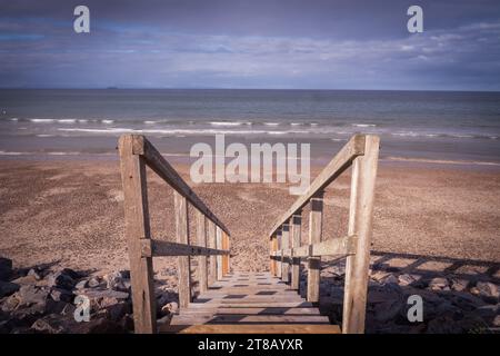 16.09.2023 Findhorn, Moray, Scotland, UK.  Findhorn is one of the more popular beaches along the Moray coastline thanks to the long, unspoilt sandy st Stock Photo