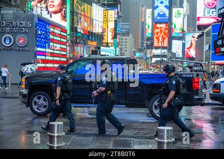 New York City Police Department Emergency Service Unit officer on Wall Street in New York City New York USA Stock Photo