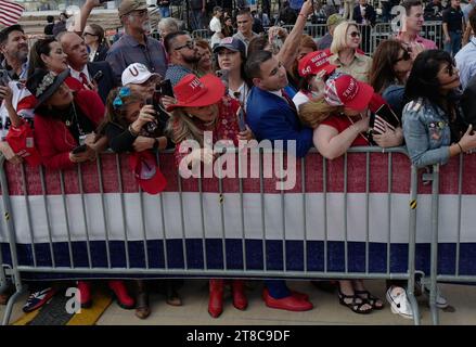 Edinburg, TX, USA. 19th Nov, 2023. The crowd anticipates former President DONALD TRUMP (not shown) at South Texas International Airport at Edinburg Sunday, Nov. 19 2023 in Edinburg, Texas. Credit: ZUMA Press, Inc./Alamy Live News Stock Photo