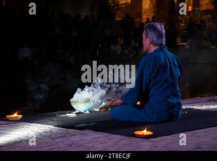 Japanese doing ceremony commemoration of atomic bombs of Iroshima and Nagasaki Stock Photo