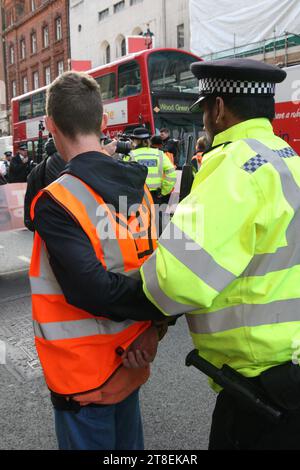 London, UK. 20/Nov/2023 Just Stop Oil starts Week of London Marches Campaign group Just Stop Oil holds the first protest ‘slow march’ of a week-long campaign. The march starts from Trafalgar Square, with the organisers expecting arrests to take place. Credit: Roland Ravenhill/Alamy. Stock Photo
