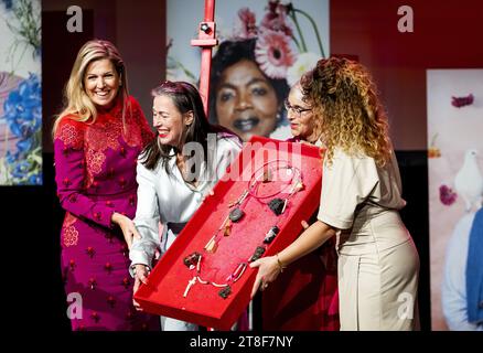 Rotterdam, Netherlands. 20th Nov, 2023. ROTTERDAM - Queen Maxima during the presentation of the 2023 Cultural Fund Prize in Theater Zuidplein to Adelheid Roosen of Female Economy. Female Economy receives the prize because, as a self-proclaimed 'theatre pack', they are a great example of how culture connects. ANP KOEN VAN WEEL netherlands out - belgium out Credit: ANP/Alamy Live News Stock Photo