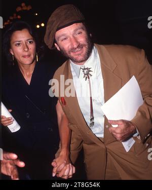 1985 Robin Williams Marsha Garces wife                                                           John Barrett/PHOTOlink.net Stock Photo