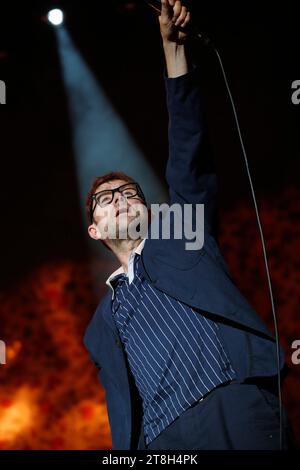 November 18, 2023, Mexico City, Ciudad de Mexico, Mexico: Damon Albarn, lead of British band Blur performs on stage during the day two of the Corona Capital 2023 Music Festival at Autodromo Hermanos Rodriguez. (Credit Image: © Essene Hernandez/eyepix via ZUMA Press Wire) EDITORIAL USAGE ONLY! Not for Commercial USAGE! Stock Photo