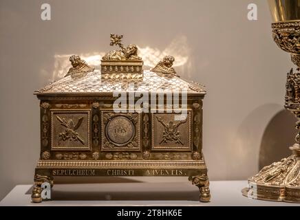 Paris, France - 11 16 2023: Louvre Museum. The Treasure of Notre-Dame de Paris. View of the pyx in the shape of a casket or relic case Stock Photo