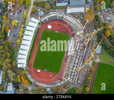 Luftbild, Lohrheidestadion Fußballplatz und Leichtathletikstadion der SG Wattenscheid 09, Baustelle mit Neubau Westtribüne, Leithe, Bochum, Ruhrgebiet, Nordrhein-Westfalen, Deutschland ACHTUNGxMINDESTHONORARx60xEURO *** Aerial view, Lohrheidestadion soccer pitch and athletics stadium of SG Wattenscheid 09, construction site with new west stand, Leithe, Bochum, Ruhr area, North Rhine-Westphalia, Germany ATTENTIONxMINDESTHONORARx60xEURO Credit: Imago/Alamy Live News Stock Photo