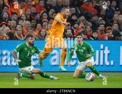 Stefan de Vrij of Netherlands during the UEFA EURO 2024 Qualifying Round Group B match between Netherlands and Republic of Ireland at Johan Cruijff ArenA on November 18, 2023 in Amsterdam, Netherlands (Photo by SCS/Soenar Chamid/AFLO) (HOLLAND OUT) Stock Photo