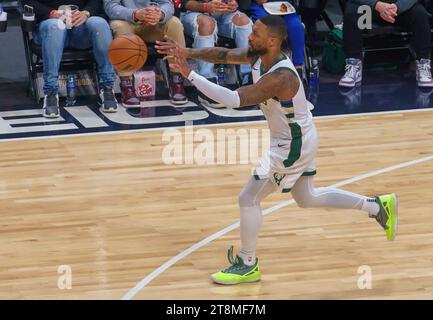 Washington, USA. 20th Nov, 2023. WASHINGTON, DC - NOVEMBER 20: Milwaukee Bucks guard Damian Lillard (0) sends a pass forward during an NBA game between the Washington Wizards and the Milwaukee Bucks, on November 20, 2023, at Capital One Arena, in Washington, DC. (Photo by Tony Quinn/SipaUSA) Credit: Sipa USA/Alamy Live News Stock Photo