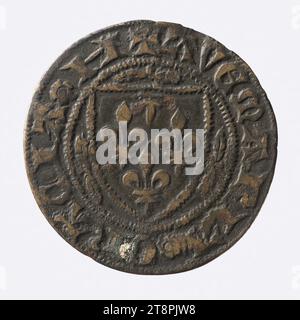 Counting token with three lily flowers, XIIIth-XVth century, Numismatic, Token (numismatic), Bronze, Dimensions - Work: Diameter: 2.6 cm, Weight (type dimension): 2.594 g Stock Photo