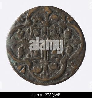 Counting token with three lily flowers, XIIIth-XVth century, Numismatic, Token (numismatic), Bronze, Dimensions - Work: Diameter: 2.4 cm, Weight (type dimension): 2.662 g Stock Photo