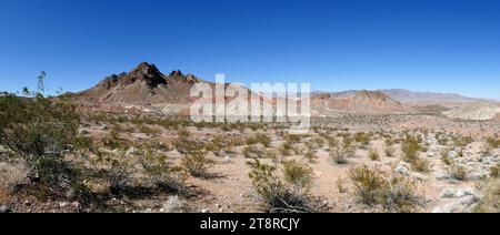 Nevada landscape, Valley of Fire is located in the Mojave Desert approximately 58 miles Northeast of the Las Vegas Strip. Valley of Fire is the oldest Nevada State Park and was dedicated in 1935. Valley of Fire State Park covers an area of approximately 35,000 acres Stock Photo