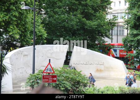 London Animals in War Memorial, London, England, UK Stock Photo