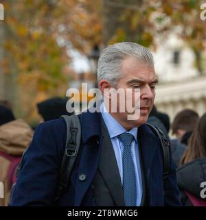 London, UK. 21st Nov 2023. Brandon Lewis walking in The Mail Credit: Richard Lincoln/Alamy Live Stock Photo