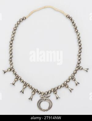 Necklace, c. 1900, 14 1/4 in. (36.2 cm), Silver, United States, 19th-20th century Stock Photo