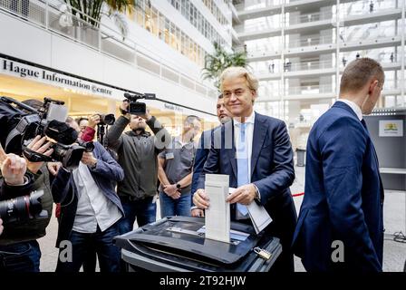 Netherlands. 22nd Nov, 2023. THE HAGUE - Party leader of the Party for Freedom (PVV) Geert Wilders casts his vote for the House of Representatives elections. ANP REMKO DE WAAL netherlands out - belgium out Credit: ANP/Alamy Live News Stock Photo