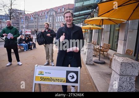 Netherlands. 22nd Nov, 2023. THE HAGUE - Volt Netherlands party leader Laurens Dassen casts his vote for the House of Representatives elections at Prodemos. ANP PHIL NIJHUIS netherlands out - belgium out Credit: ANP/Alamy Live News Stock Photo