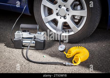 12 volt air compressor Stock Photo - Alamy