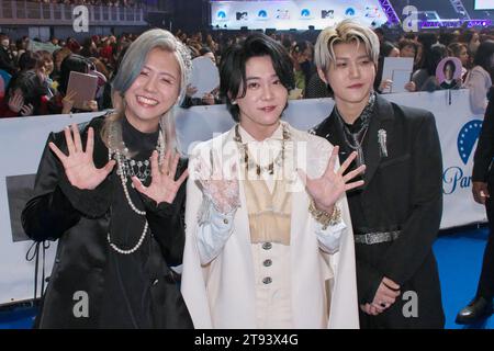 Band mrs green apple hi-res stock photography and images - Alamy