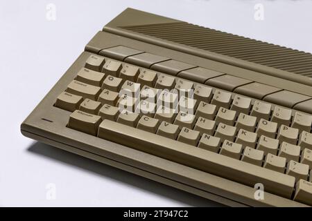 Old PC 16-bit computers, primitive computers from the 1980s and 1990s Stock Photo