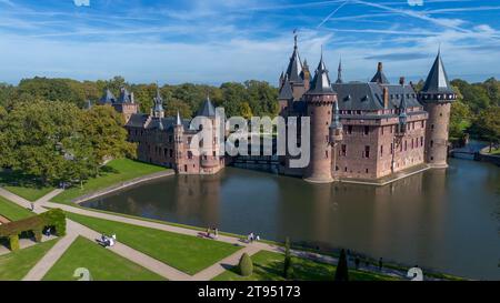 Top view of the largest castle in the Netherlands, De Haar. A beautiful quadcopter flight over the castle, the park and the water moat around the cast Stock Photo