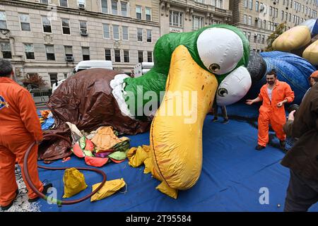 Macy's inflation team work on the 'Bluey' balloon during Macy's Balloon ...