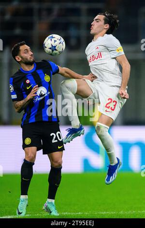 Matteo Darmian of FC Internazionale fights for the ball against Henrikh  Mkhitaryan of AS Roma during the Serie A 2020/21 / LM Stock Photo - Alamy