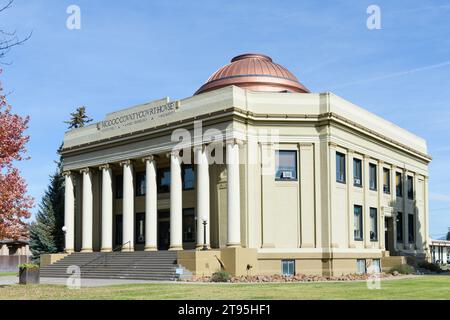 Alturas, CA, USA - October 14, 2023; Hotel Niles landmark building in ...