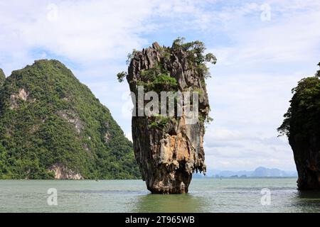 View to James Bond island (Koh Tapu) in Phang Nga bay of Andaman sea, Thailand Stock Photo