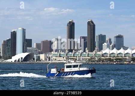San Diego, CA, USA - July 31, 2023: The police boat in San Diego bay. Stock Photo