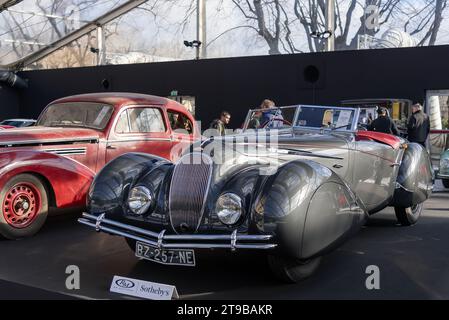 Paris, France - RM Sotheby's Paris 2020. Focus on a grey 1939 Delahaye 135 Roadster in the style of Figoni et Falaschi. Chassis no. 47420. Stock Photo