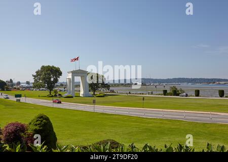 Peace Arch Canada-US border crossing, Surrey BC, Blaine WA, Hwy 99, I-5. Stock Photo