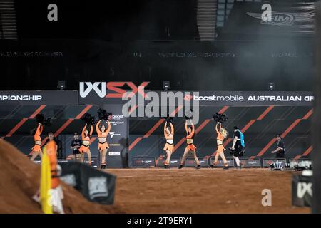 Melbourne, Australia, 25 November, 2023. Cheerleaders dance during the WSX Australian Grand Prix at Marvel Stadium on November 25, 2023 in Melbourne, Australia. Credit: Dave Hewison/Speed Media/Alamy Live News Stock Photo