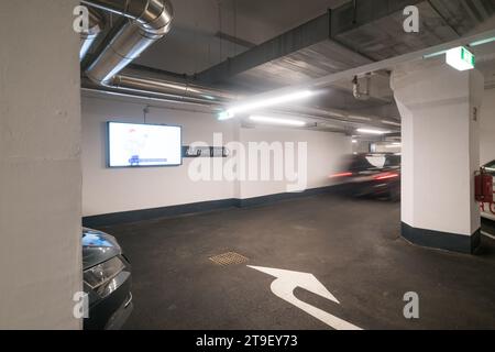 Wien, APCOA Garage Naschmarkt, Renovierung 2023 // Vienna, APCOA Naschmarkt Parking Stock Photo