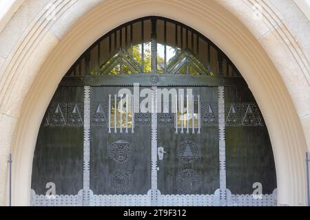 Budapest, Reformierte Kirche, Varosligeti fasor 5-7, Aladar Arkay 1911-1913 // Budapest, Fasori Reformed Church, Varosligeti fasor 5-7, Aladar Arkay 1 Stock Photo