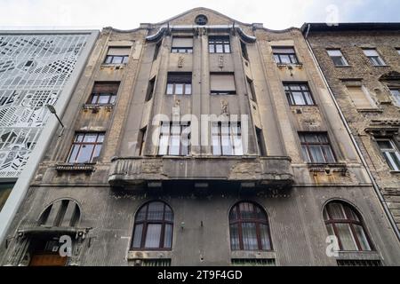 Budapest, Wohnhaus Saletrom utca 6 // Budapest, Apartment House Saletrom utca 6 Stock Photo