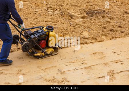 When using tamping machine compactor tool vibratory plates jump when ...