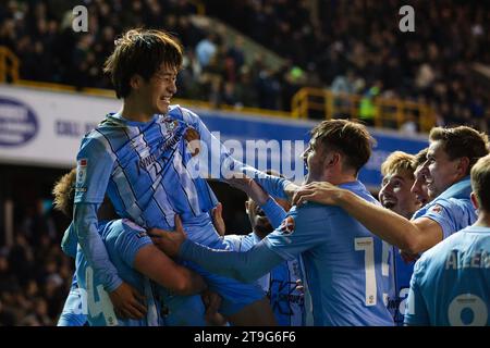 LONDON, UK - 25th Nov 2023:  Tatsuhiro Sakamoto of Coventry City celebrates with team mates after scoring his side's second goal during the EFL Championship match between Millwall FC and Coventry City FC at The Den  (Credit: Craig Mercer/ Alamy Live News) Stock Photo