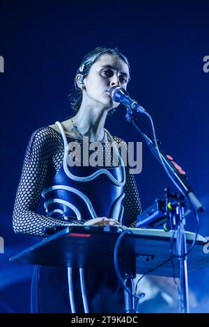 The french artist Pomme plays live at Forest National | La chanteuse et artiste francaise Pomme en concert a Forest National. Stock Photo