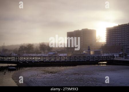 Buildings by water against sky Stock Photo