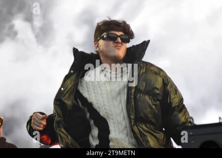 Mexico City, Mexico. 25th Nov, 2023. November 25, 2023, Mexico City, Mexico: Mexican singer Gabito Ballesteros, performs on stage as part of the 'Coca Cola Flow Fest 2023' reggaeton music Festival at Autodromo Hermanos Rodriguez. on November 25, 2023 in Mexico City, Mexico. (Photo by Essene Hernandez/ Eyepix/Sipa USA) Credit: Sipa USA/Alamy Live News Stock Photo