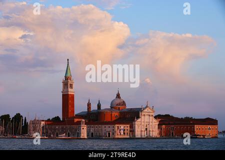 San Giorgio, Venedig, Italien, Kirche, Sunset, Sunrise, Stimmungsvolles San Giorgio in Venedig Stock Photo