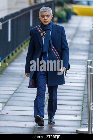 London, UK. 27th Nov, 2023. Mayor of London, Sadiq Khan, arrives for the Covid 19 Inquiry. Credit: Karl Black/Alamy Live News Stock Photo