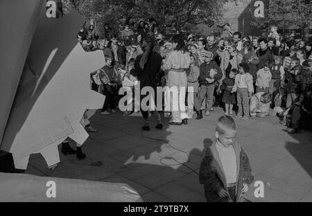 Walpurgis DDR, Berlin, 30.04.1990, 1. Walpurgisnacht auf dem Kollwitzplatz, Â *** Walpurgis GDR, Berlin, 30 04 1990, 1 Walpurgis Night on Kollwitzplatz, Â Credit: Imago/Alamy Live News Stock Photo