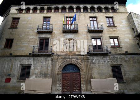 Sos del Rey Católico, medieval town. Town hall. Cinco Villas, Zaragoza, Aragón, Spain. Stock Photo