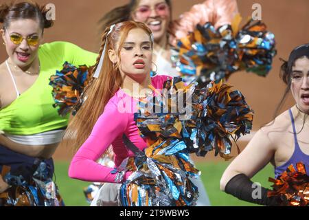 HERMOSILLO, MEXICO - NOVEMBER 24: Cheerleader Hit girls during a match between Naranjeros de Hermosillo and Águilas de Mexicali as part of the Mexican Pacific League at Fernando Valenzuela Stadium on November 24, 2023 in Hermosillo, Mexico. (Photo by Luis Gutiérrez/Norte Photo/)  HERMOSILLO, MÉXICO - 24 DE NOVIEMBRE: Porrista Hit girls durante un partido entre Naranjeros de Hermosillo y Águilas de Mexicali como parte de la Liga Mexicana del Pacífico en el Estadio Fernando Valenzuela el 24 de noviembre de 2023 en Hermosillo, México. (Foto de Luis Gutiérrez/Norte Foto/) Stock Photo