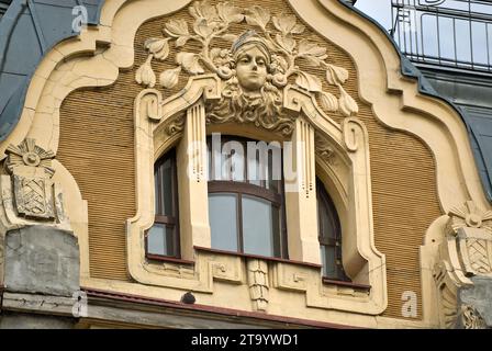 Details of Art Nouveau facade of building at Piotrkowska Street in Łódź, Łódzkie, Poland Stock Photo