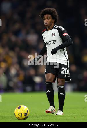 London, UK. 27th Nov, 2023. Willian of Fulham during the Premier League match at Craven Cottage, London. Picture credit should read: David Klein/Sportimage Credit: Sportimage Ltd/Alamy Live News Stock Photo