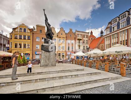 Mother and toddler, sidewalk cafe at Rynek (Market Square) in Grudziądz, Kujawsko-Pomorskie, Poland Stock Photo