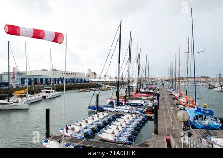 SAILING - VENDEE GLOBLE 2012-2013 - AMBIANCE PRE-START - LES SABLES D'OLONNE (FRA) - 01/11/2012 - PHOTO OLIVIER BLANCHET / DPPI - AMBIANCE PONTONS Stock Photo