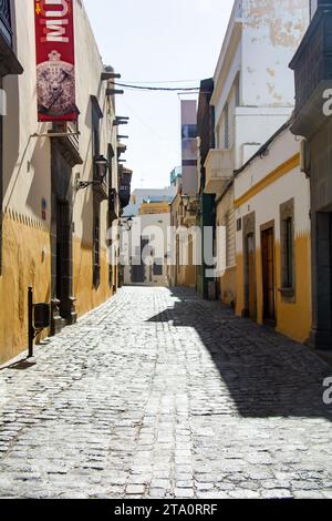 Narrow street with old houses in the historic old town of Las Palmas on the Canary Island of Gran Canaria, Spain, Europe Stock Photo